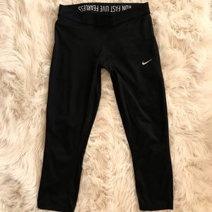 Nike Dry Fit Capri